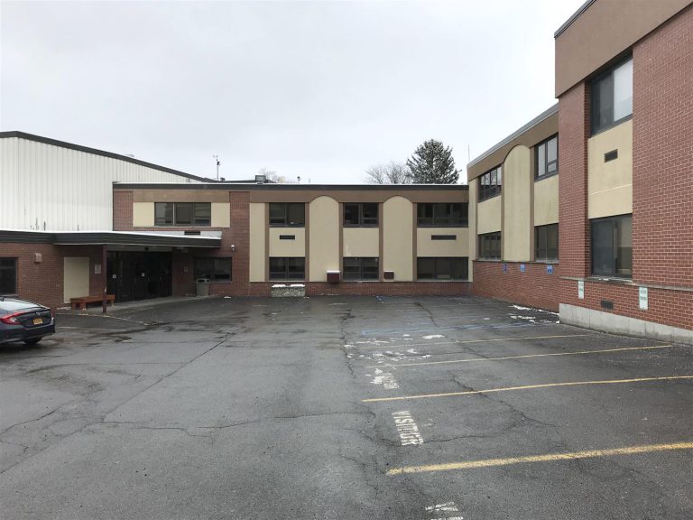 BKW outside view of school building