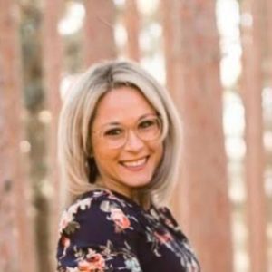 Kimberly Lovell headshot